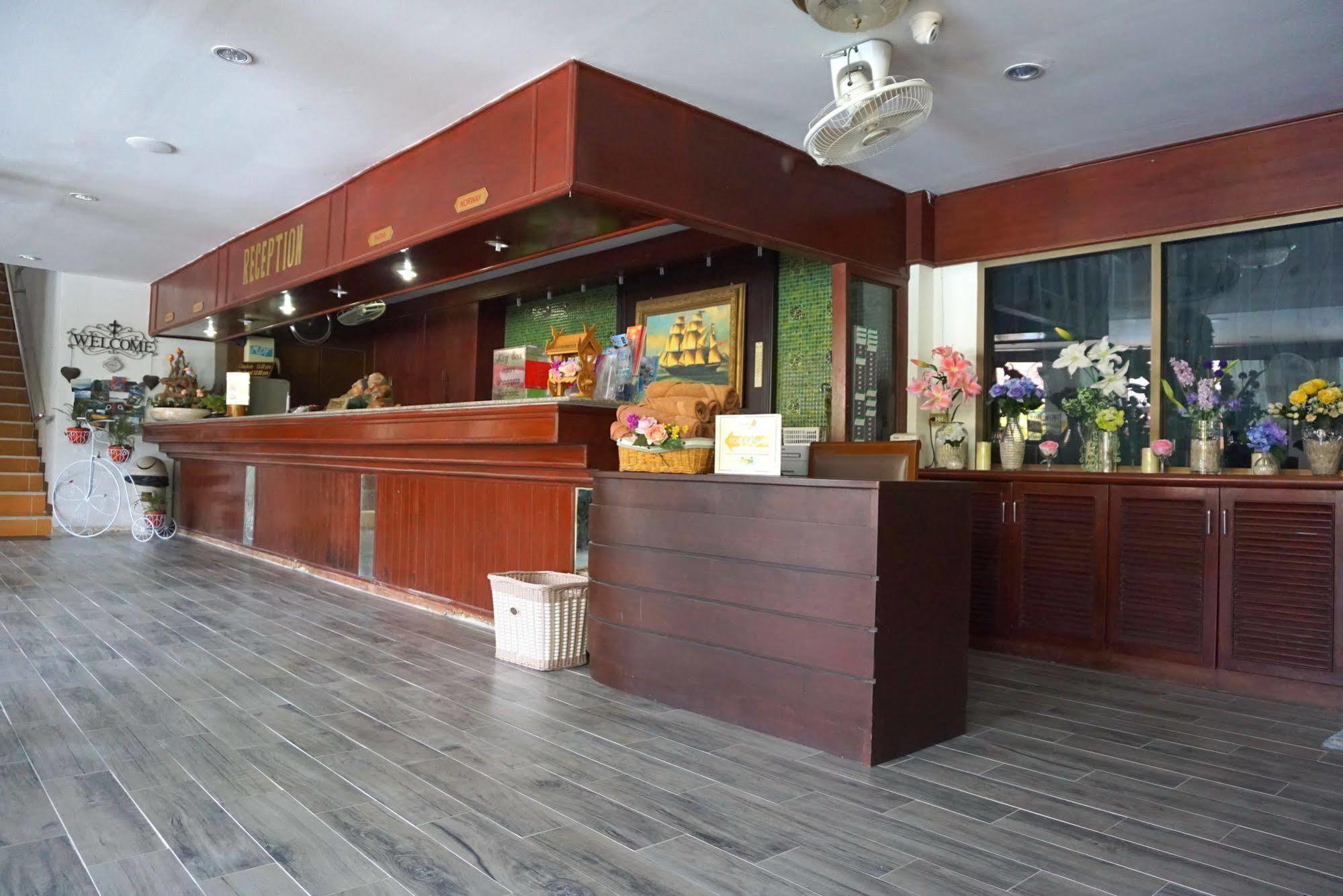 苏帕米特尔别墅酒店 芭達亞 外观 照片