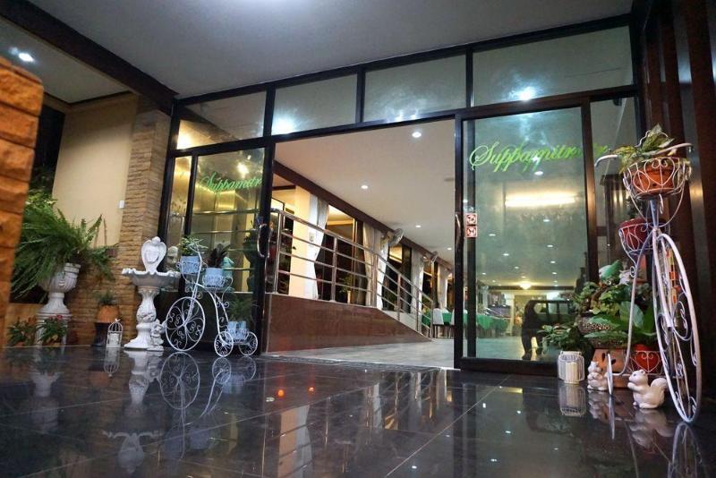 苏帕米特尔别墅酒店 芭達亞 外观 照片